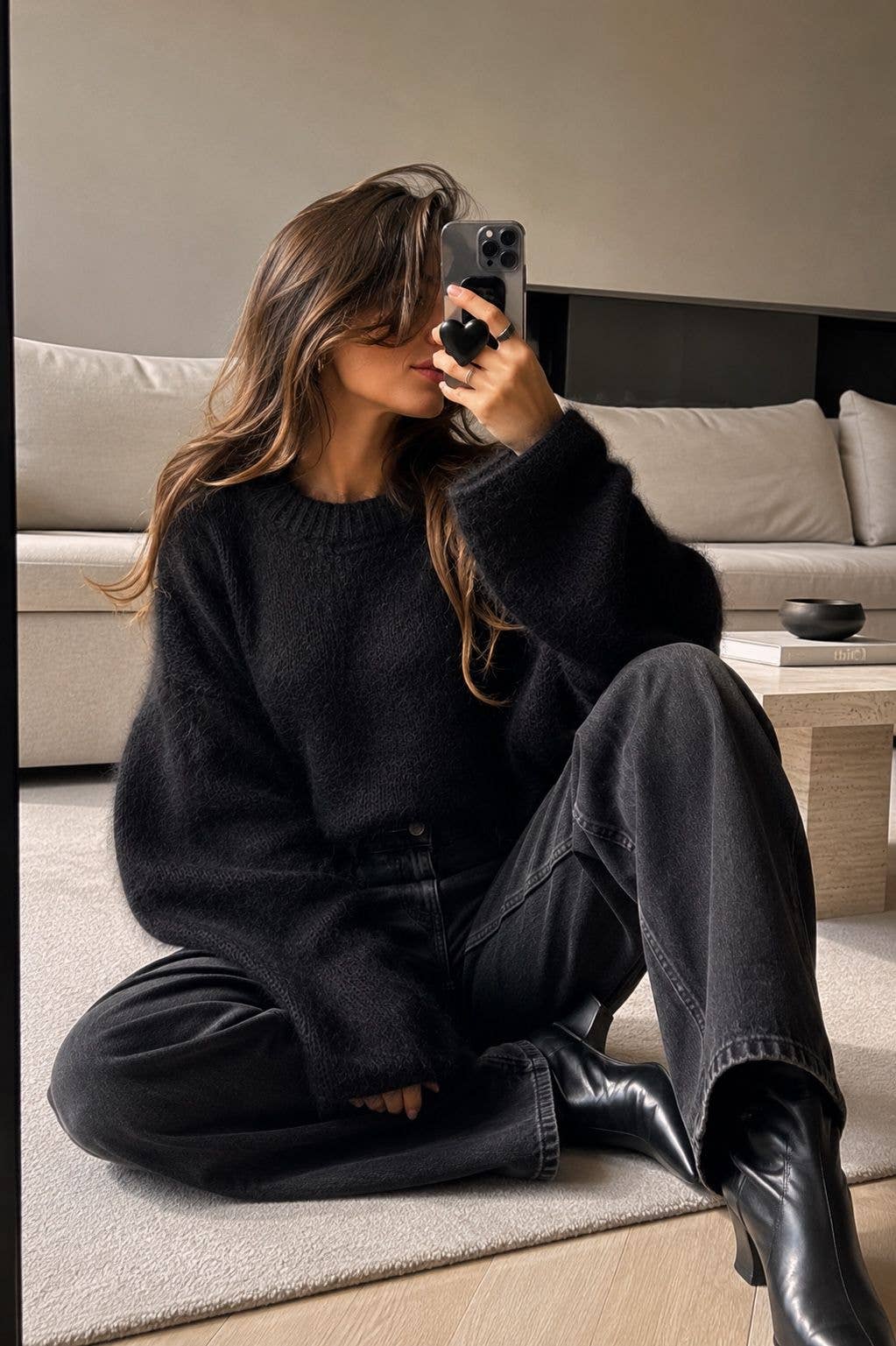 Pullover mit Rundhalsausschnitt aus Kid‑Mohair & Wolle - Hergestellt in Italien: Schwarz / Eine Größe