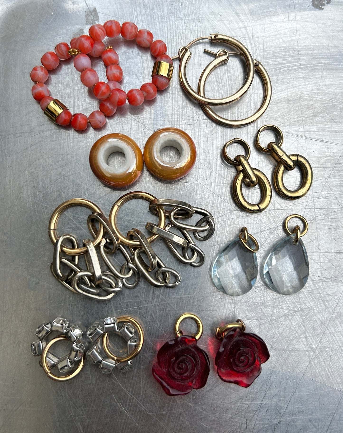 7-Tages-Box mit Ohrringen – Kombinationen für jeden Tag der Woche