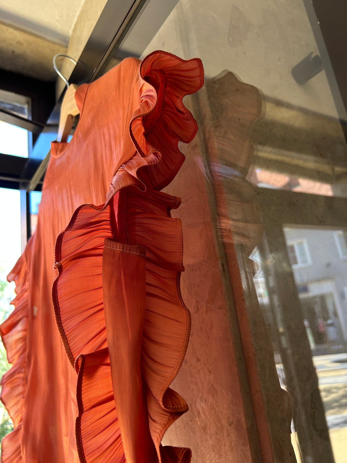 FRNCH Paris – Volanten-Blouse in Sunset Orange