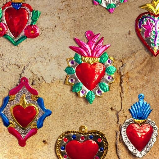 Geprägtes Ex-Voto-Herz aus Metall, 14 cm