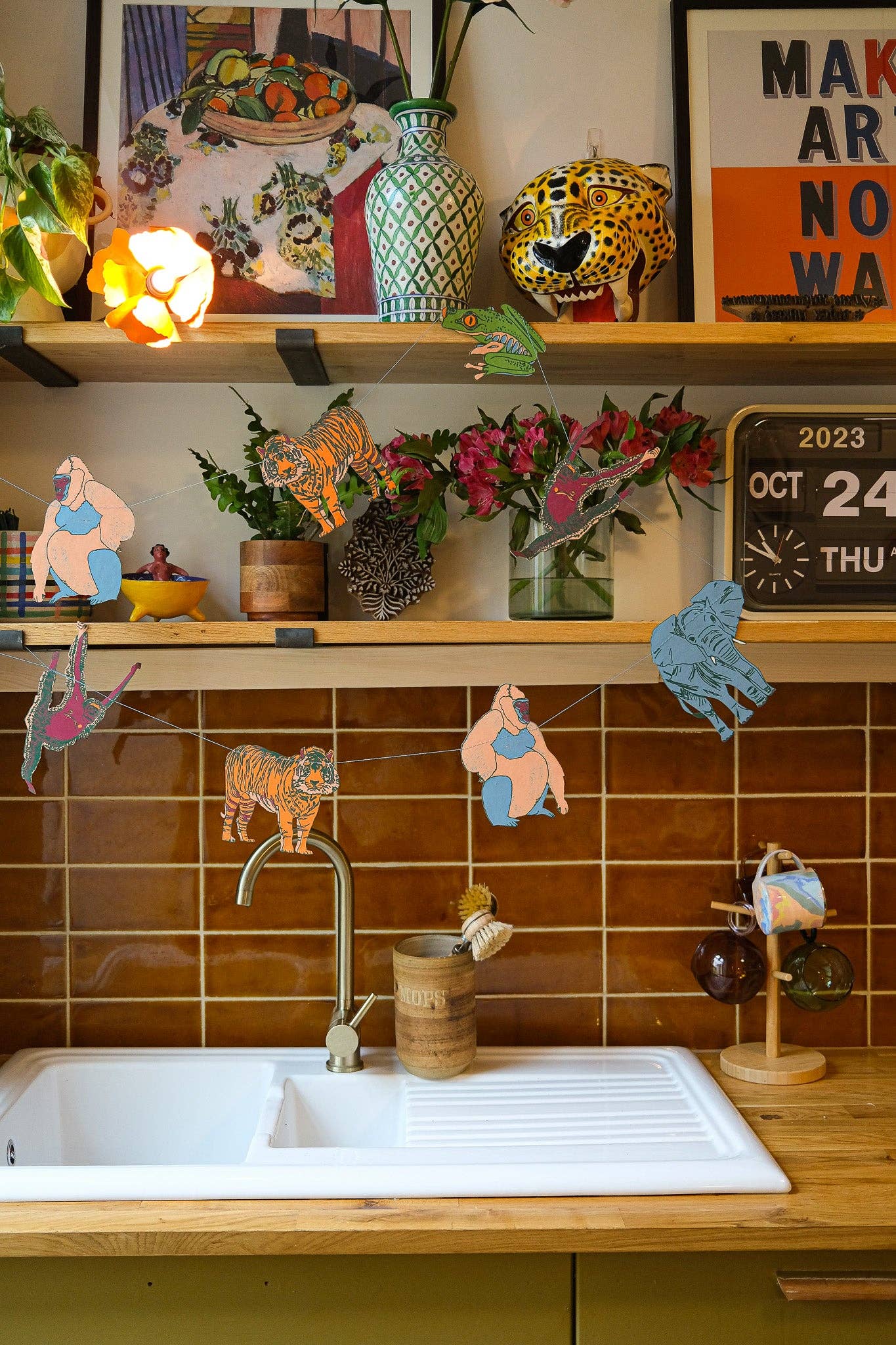 Genähte Girlande mit Safaritieren