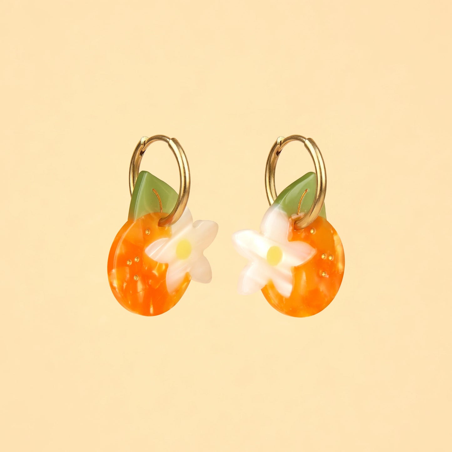 Ohrringe Orange mit Blüte von Coucou Suzette
