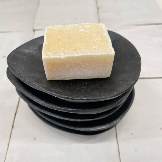 Schale aus Teakholz, z.B. für den Duftblock