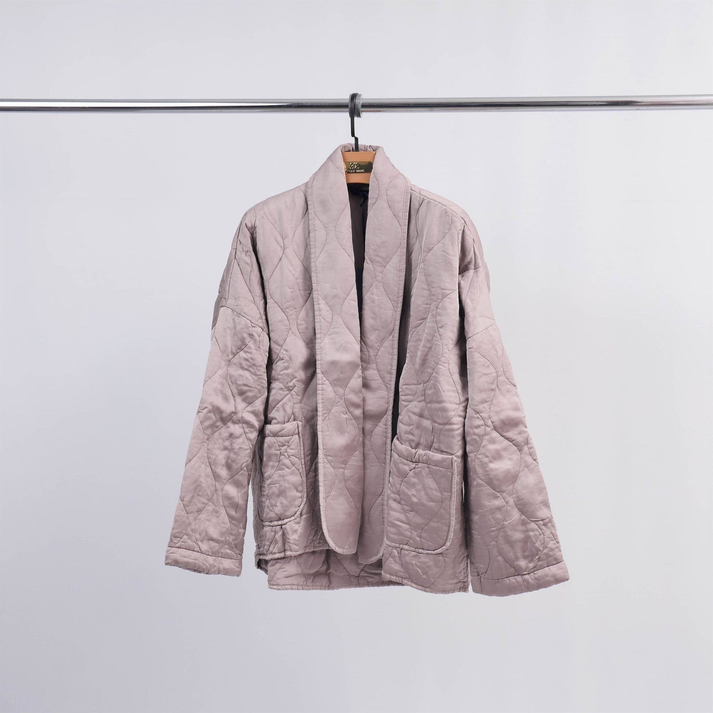 Gesteppte Satinjacke: Taupe