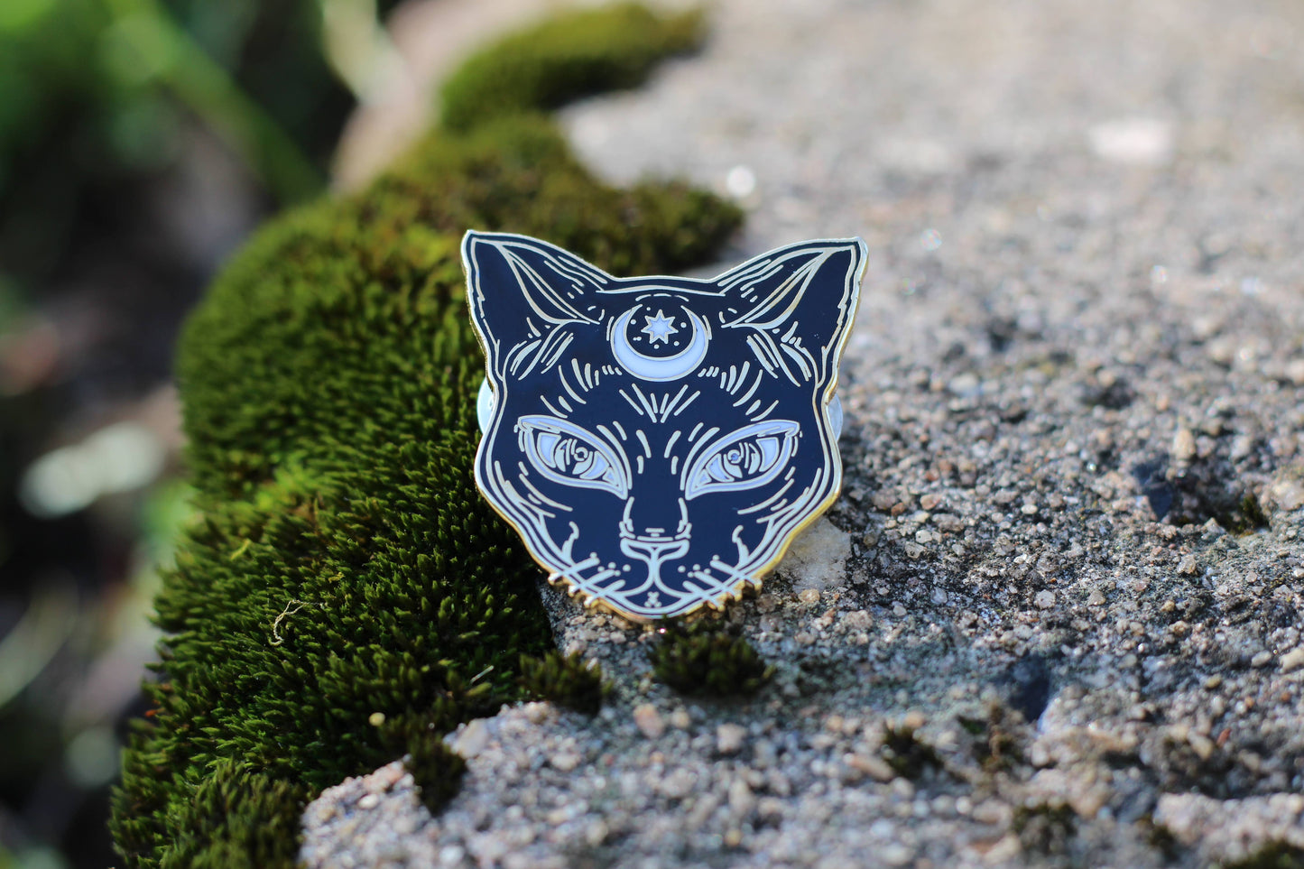 Luna The Black Cat – Emaille Pin