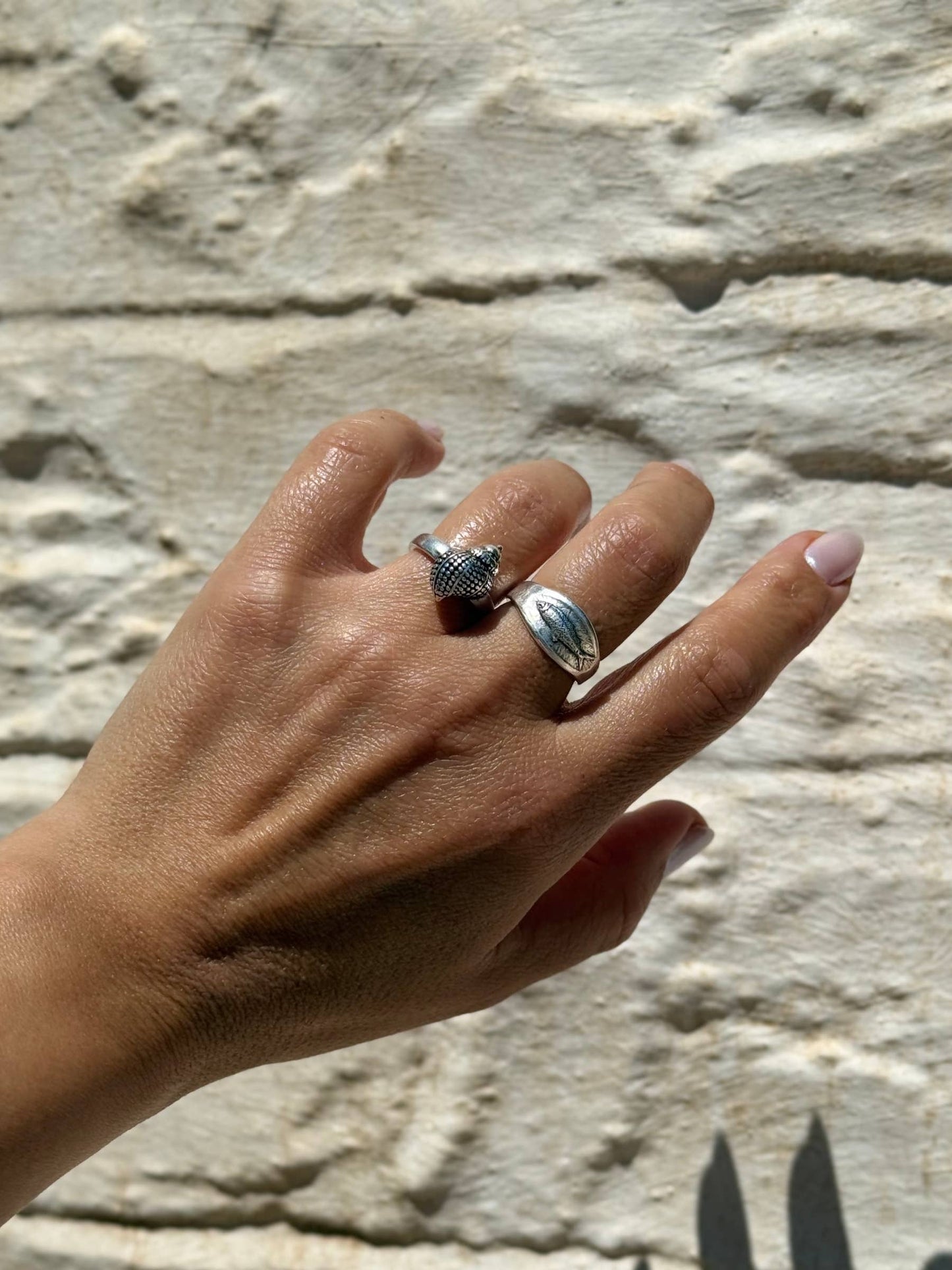 Silberne Sommer-Ringe mit Muschel- und Fischmotiven: Fish RIng