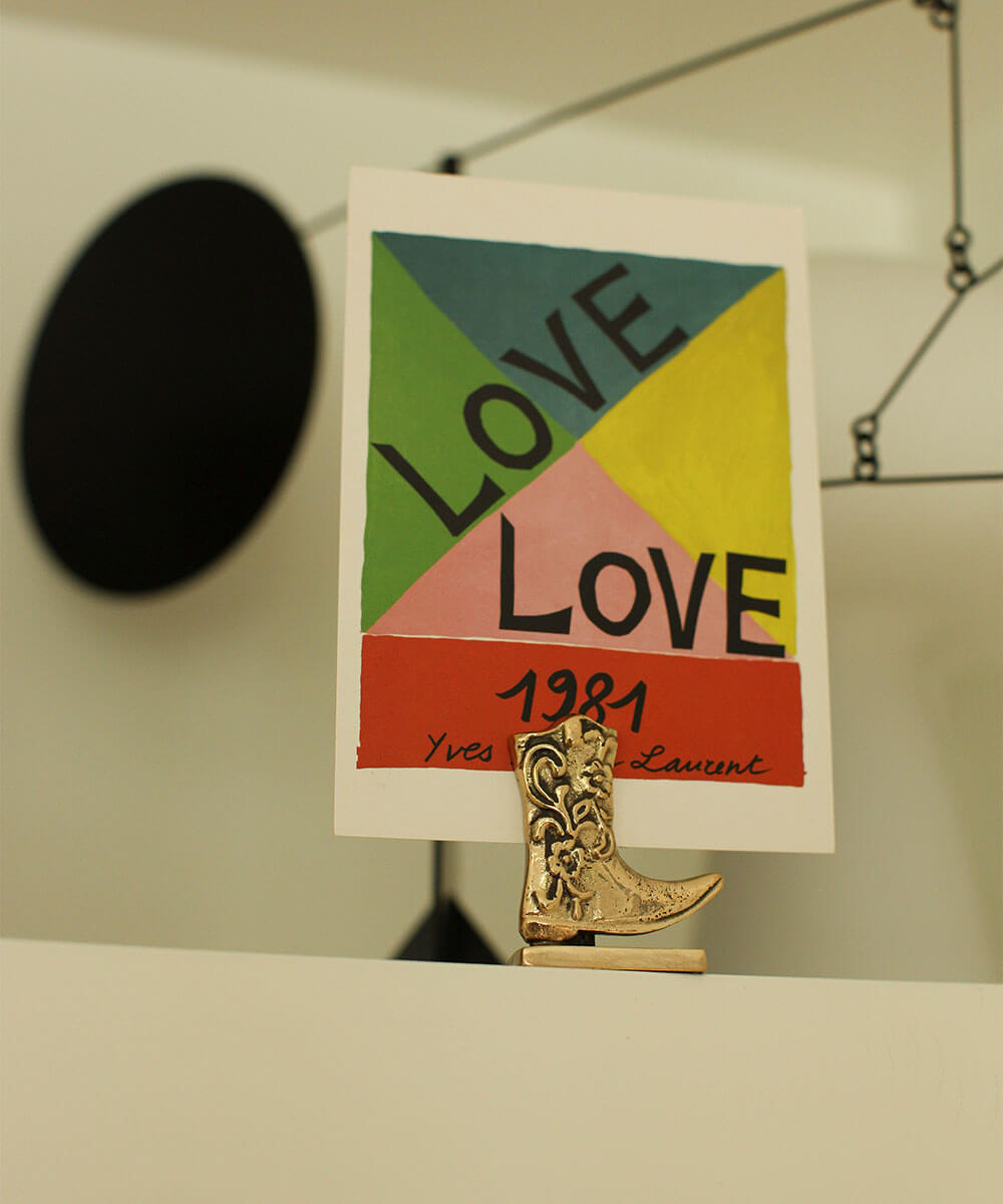 Doing Goods – Postkartenhalter mit Cowboystiefel