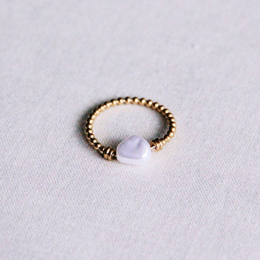 Stahlkugelring mit Perle – goldfarben