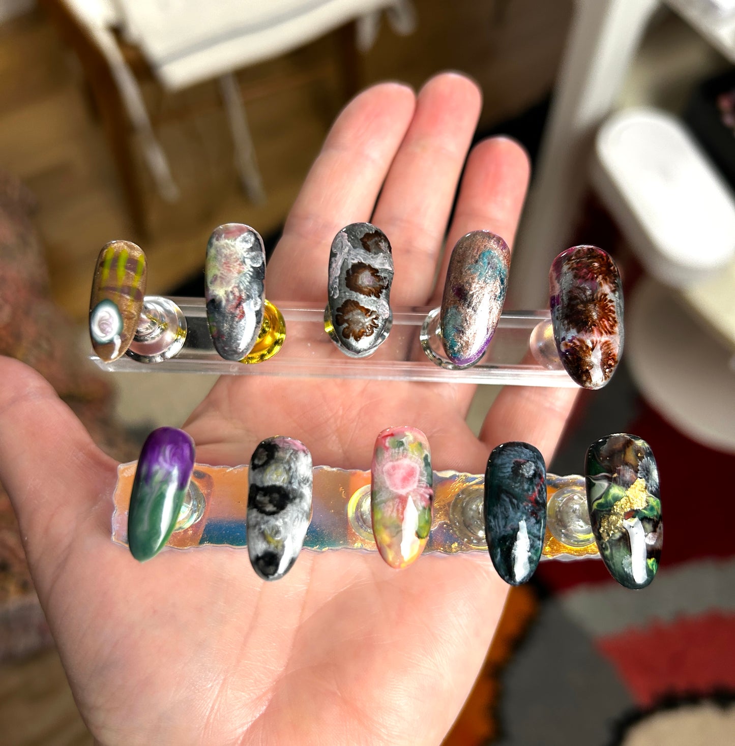 Set Press on Nails made by @managerienails