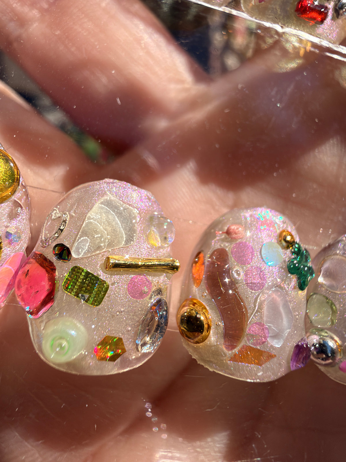 Set bedazzled Press-On Nails made by @managerienails
