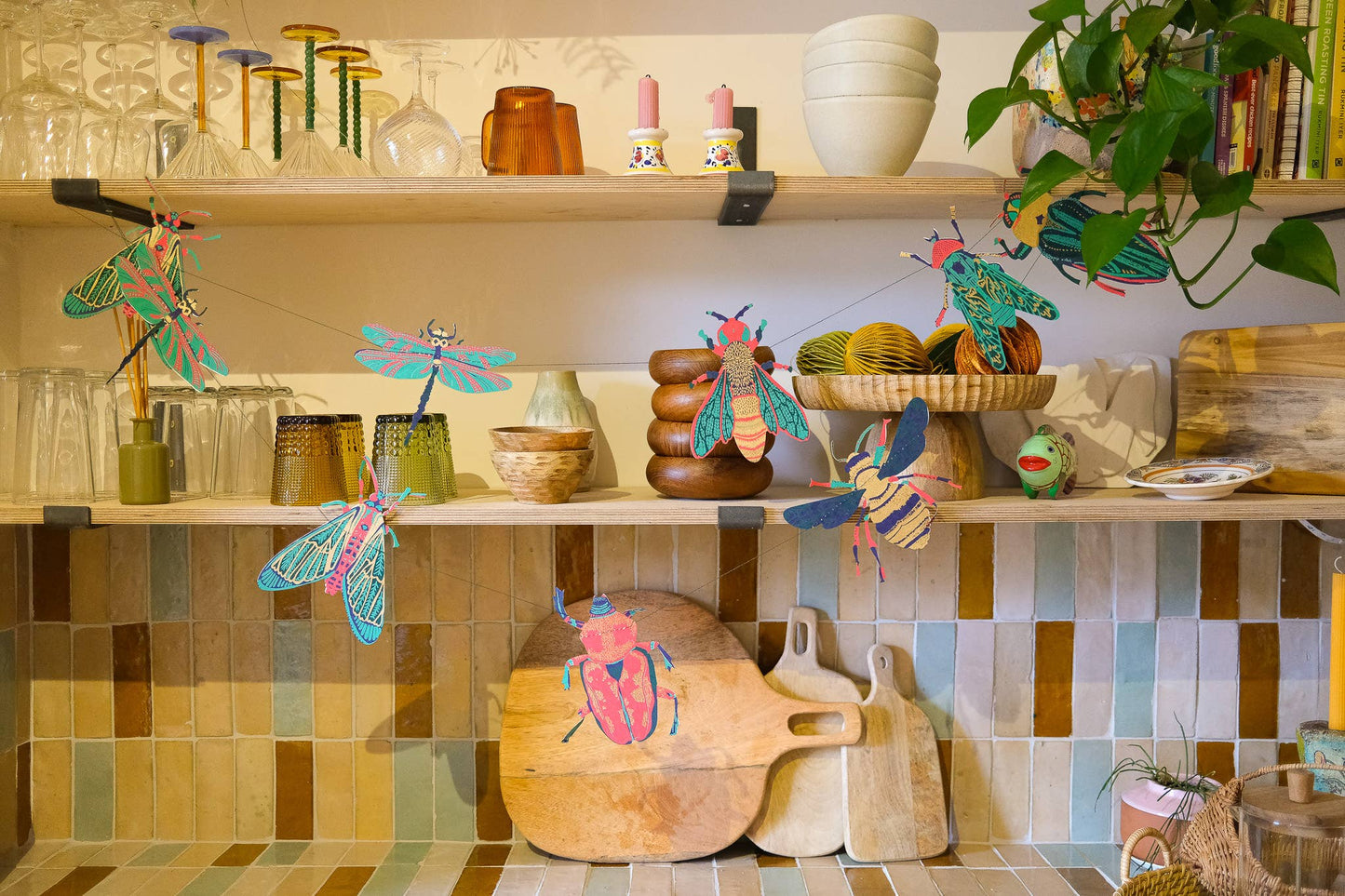 Insekten genähte Girlande