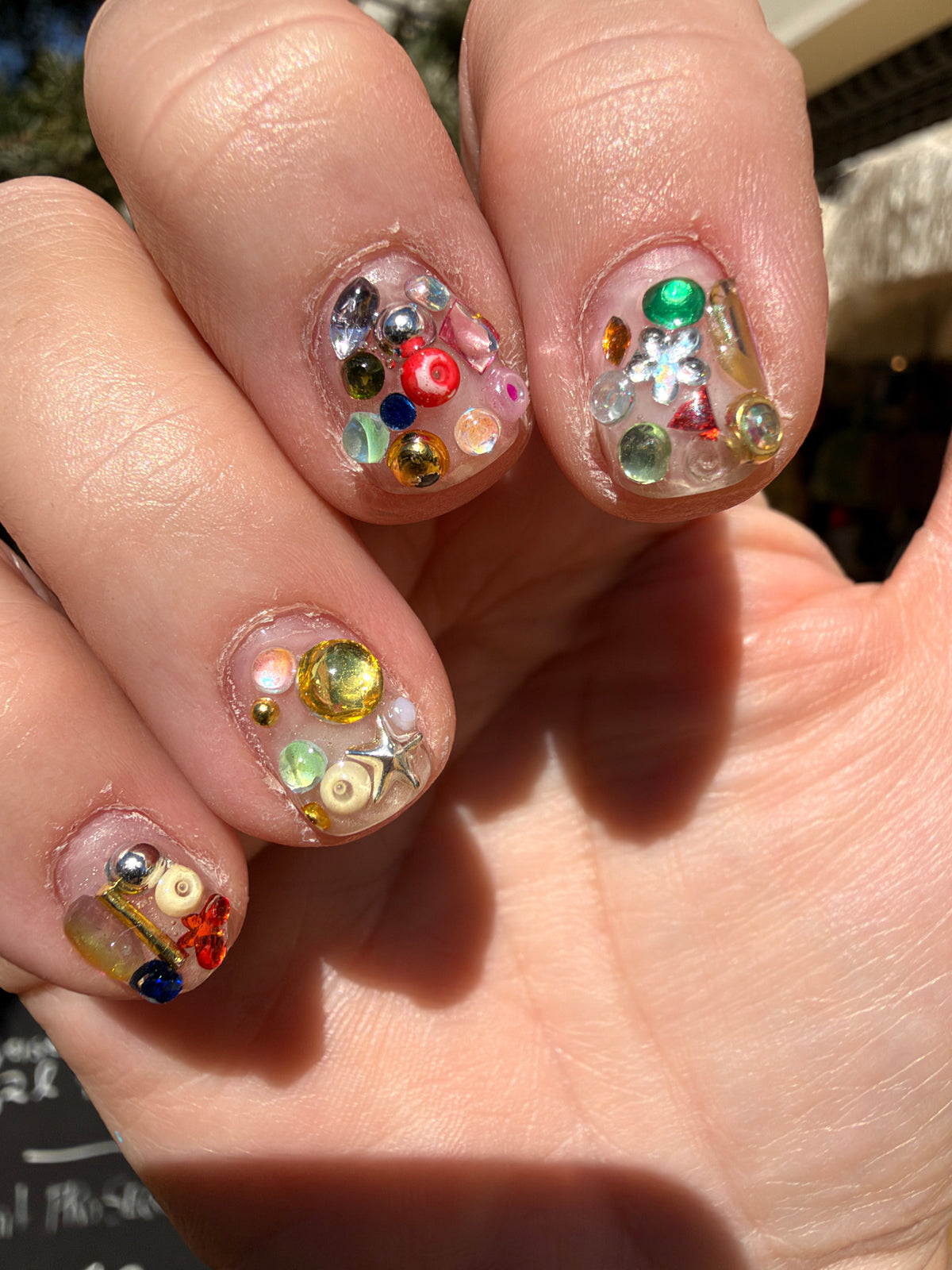 Set bedazzled Press-On Nails made by @managerienails