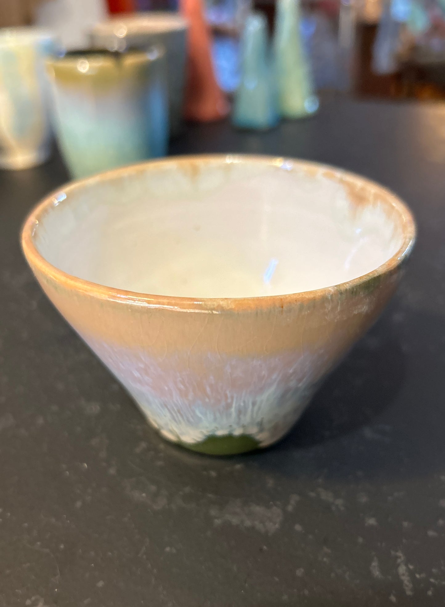 Teeschale glasiert - Handgemachte Keramik von Johanna Reiner