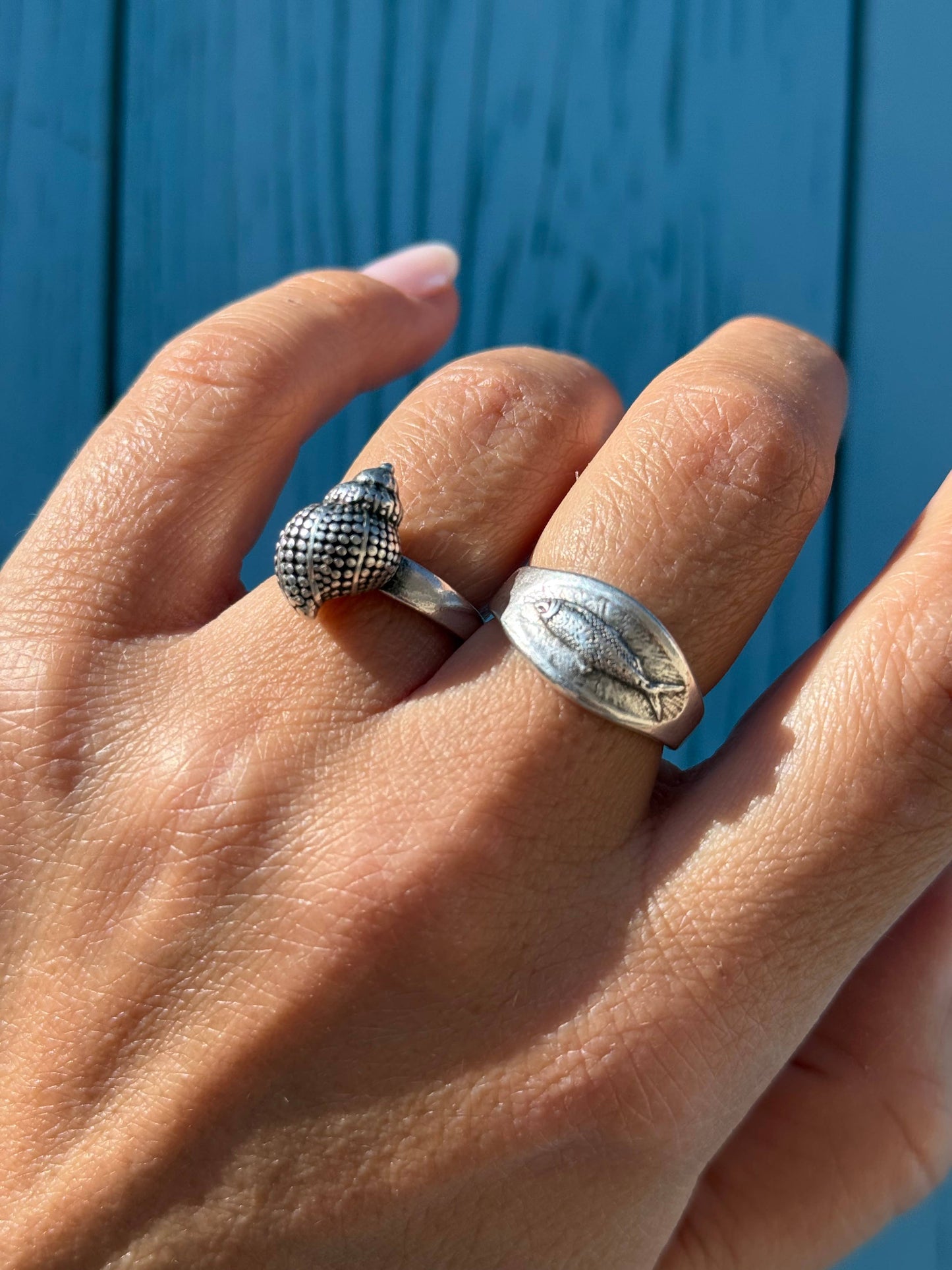 Silberne Sommer-Ringe mit Muschel- und Fischmotiven: Fish RIng