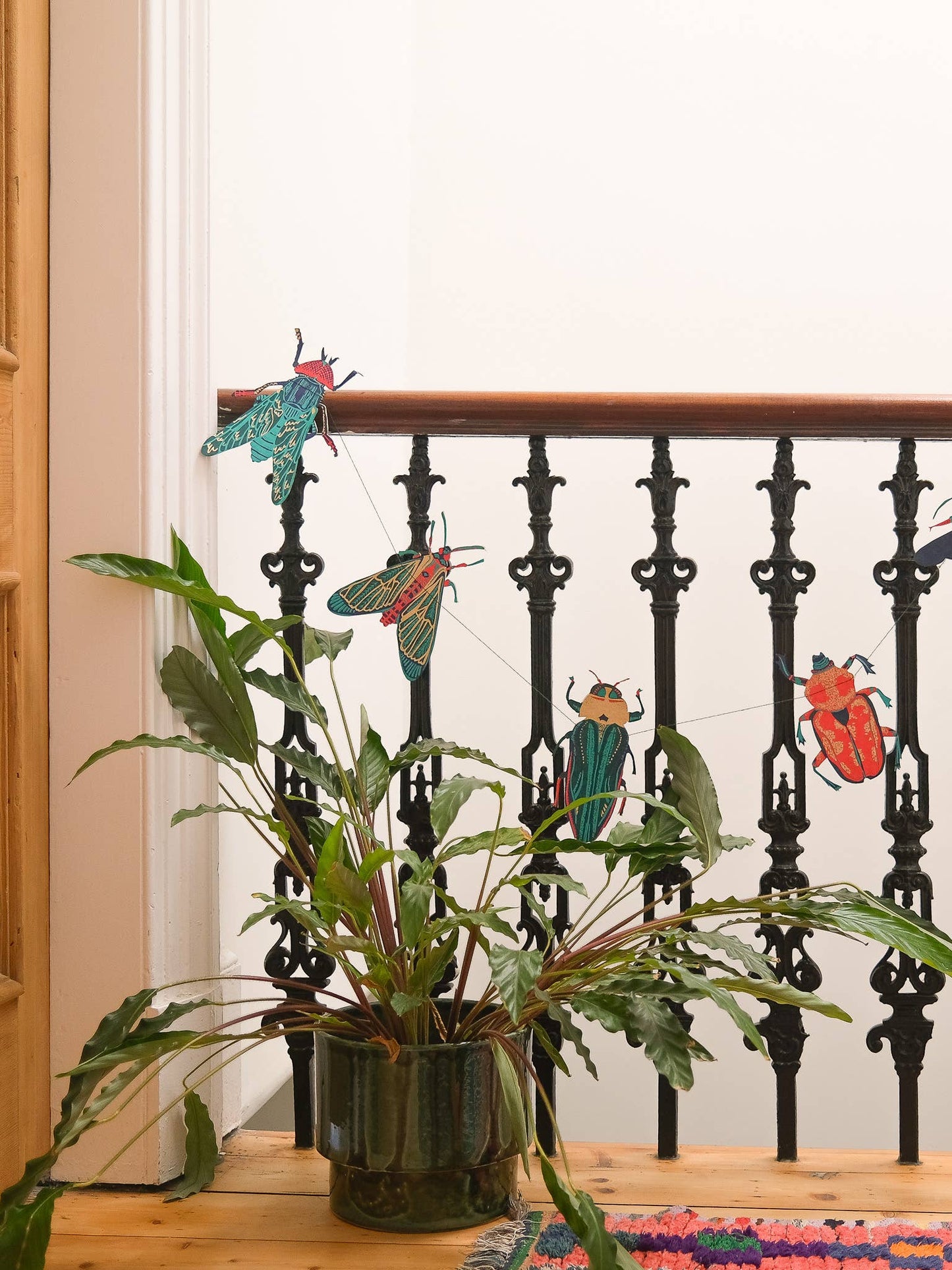 Insekten genähte Girlande