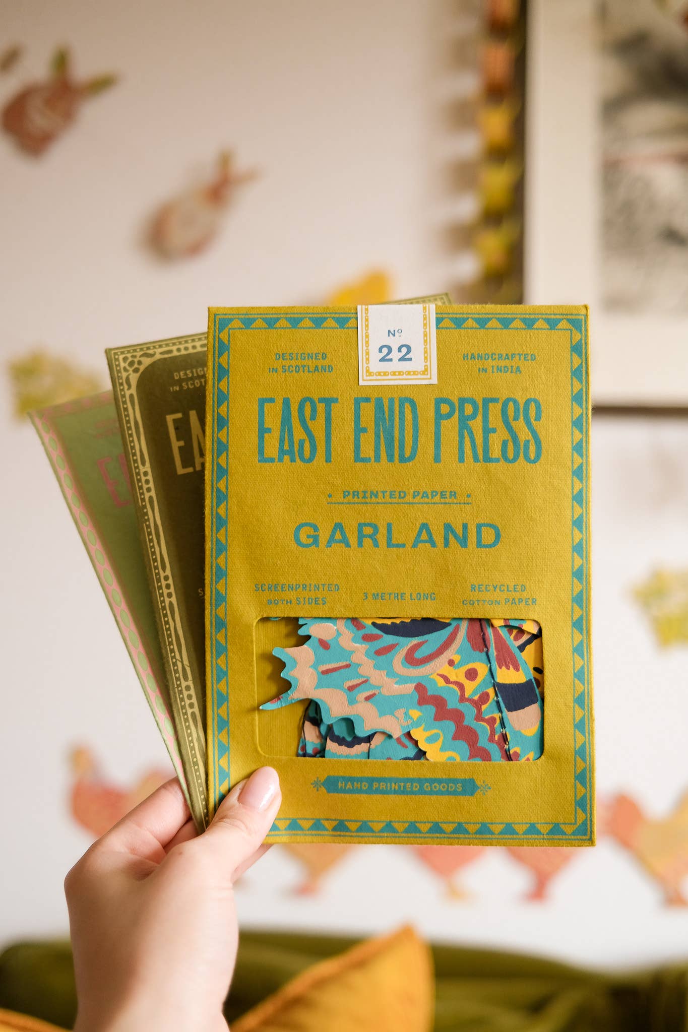 Genähte Mottengirlande