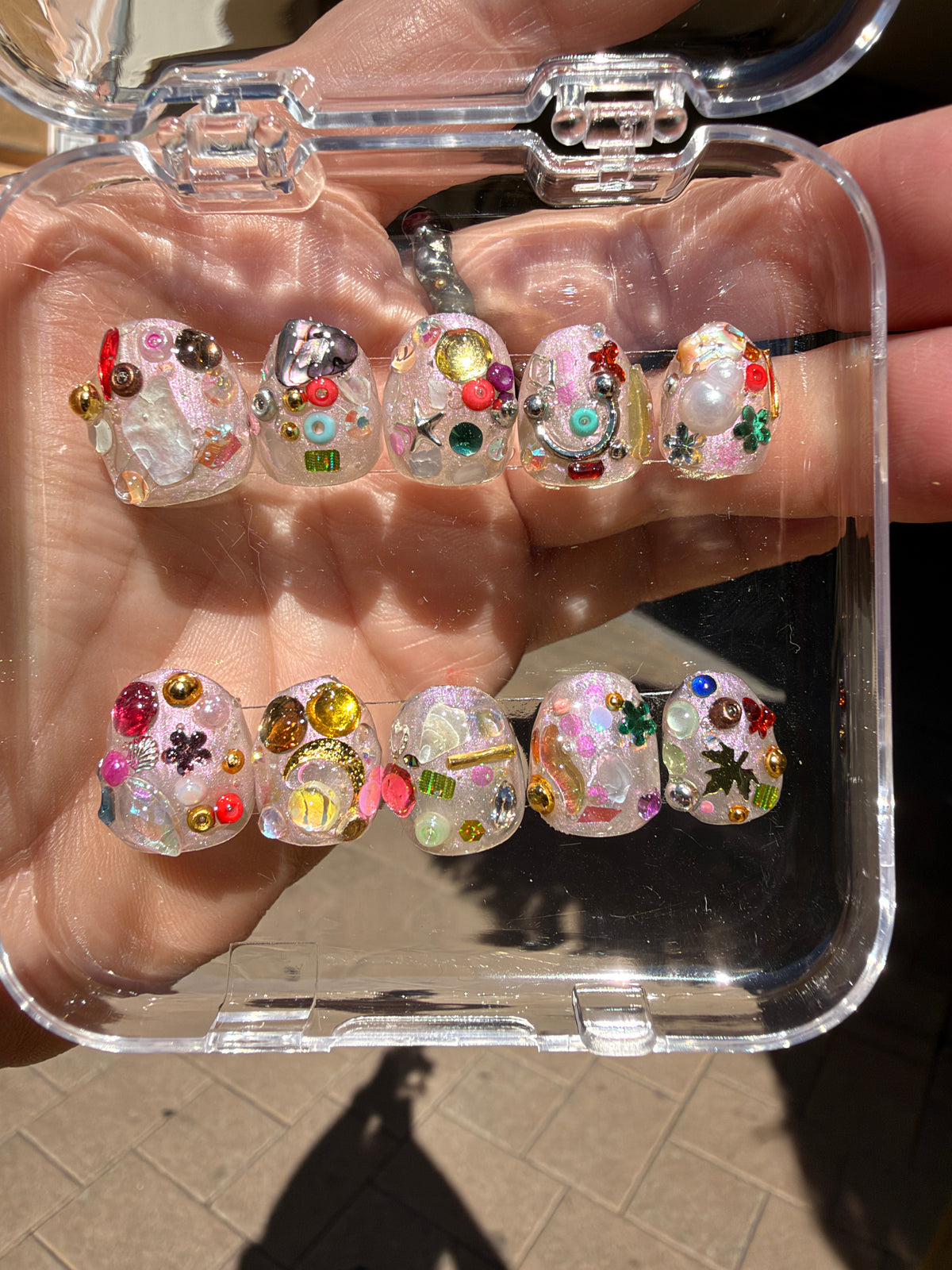 Set bedazzled Press-On Nails made by @managerienails