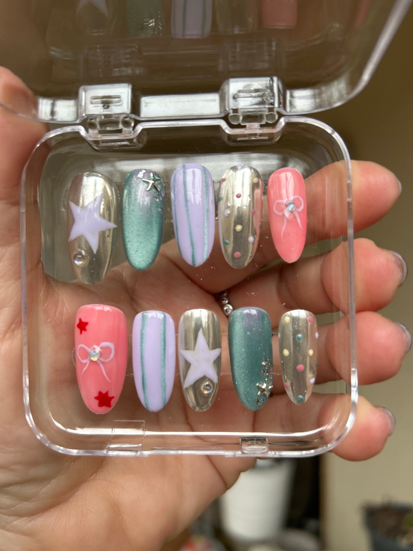 Set Press on Nails made by @managerienails