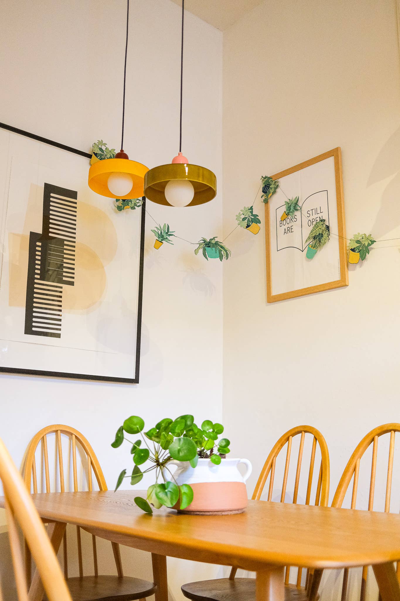 Genähte Girlande für Zimmerpflanzen