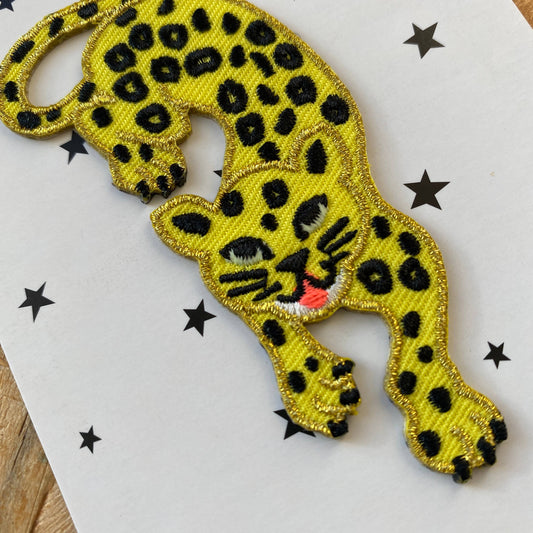 Aufbügelbarer, bestickter Leoparden-Aufnäher