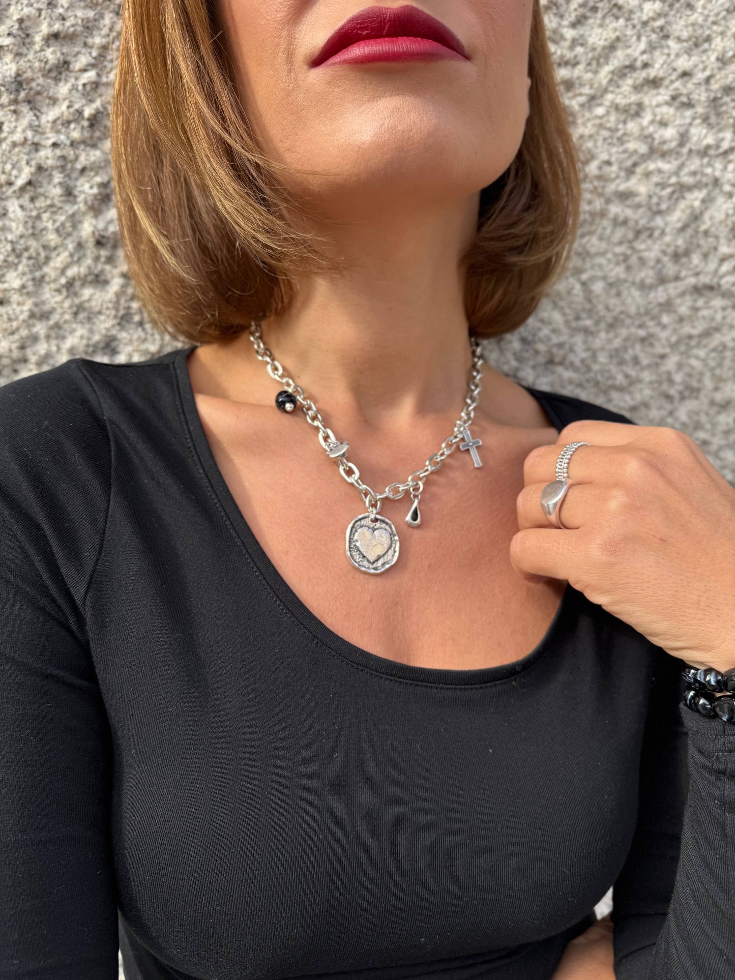 Chunky Herz Charm Halskette – Handgefertigter Statement-Schmuck