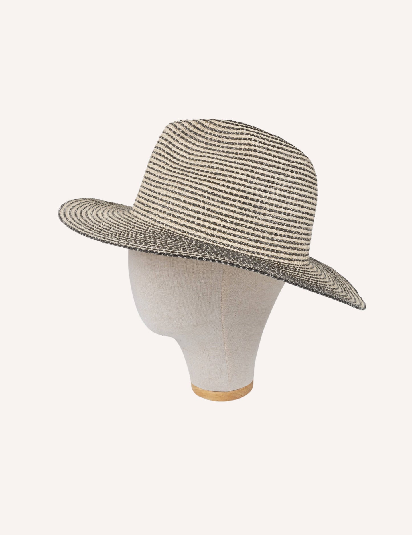 CUCOCUCA Sommerhut mit verstellbarer Größe / 100% Papier