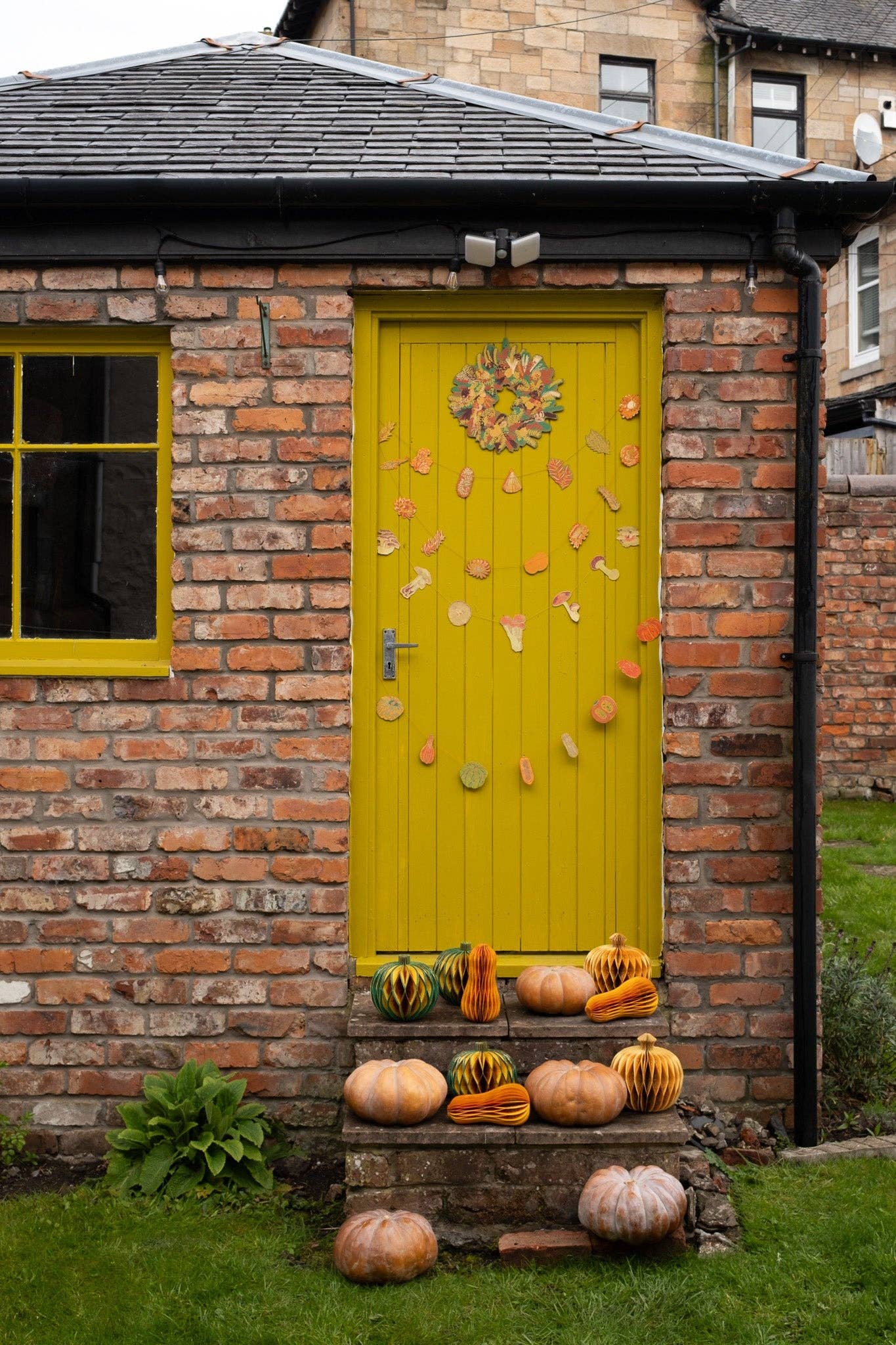 Genähte Girlande mit Pilzen